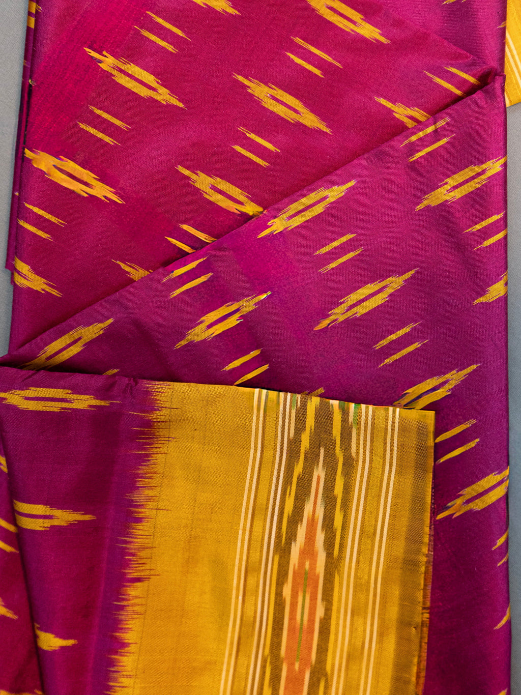 Pure Pochampally weaving silk saree in Pink without Blouse