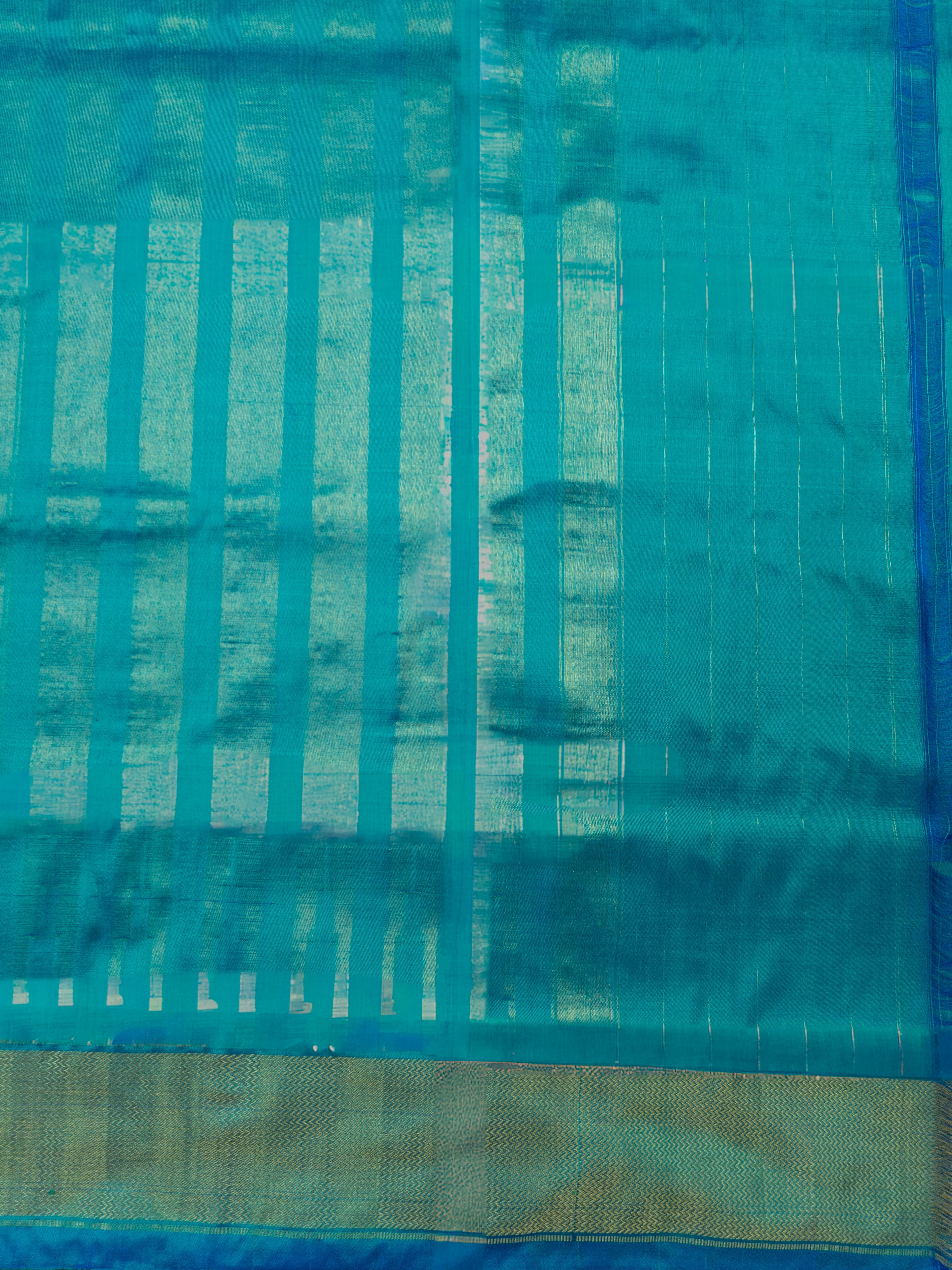 Pure Pochampally Double Ikat Silk Saree in Sea Green & White with Zari Pallu