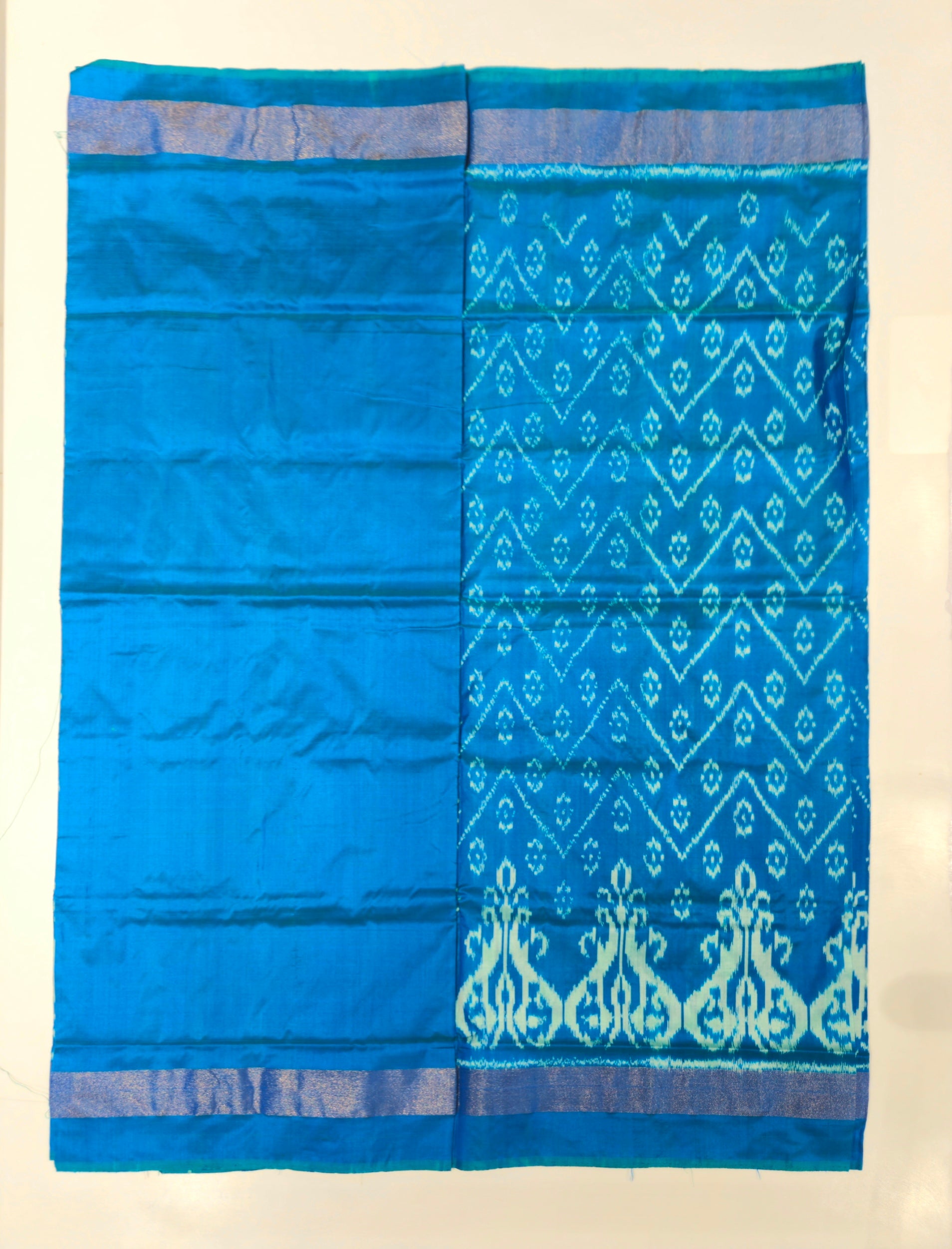 Pure Pochampally silk saree with contrast Blouse