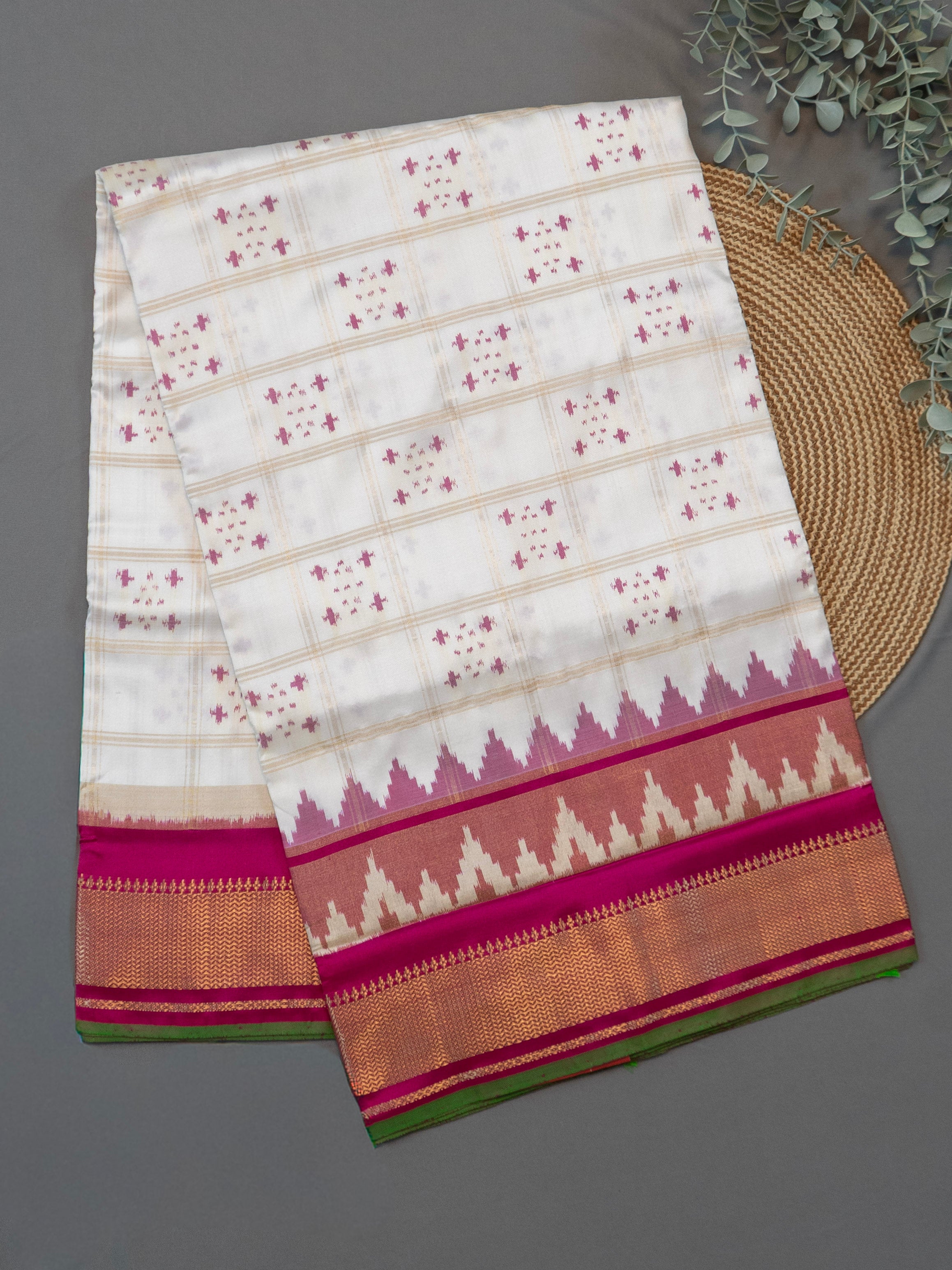 Pure Pochampally Double Ikat Silk Saree in White Ghatchola Checks with Pink Pallu & Zari