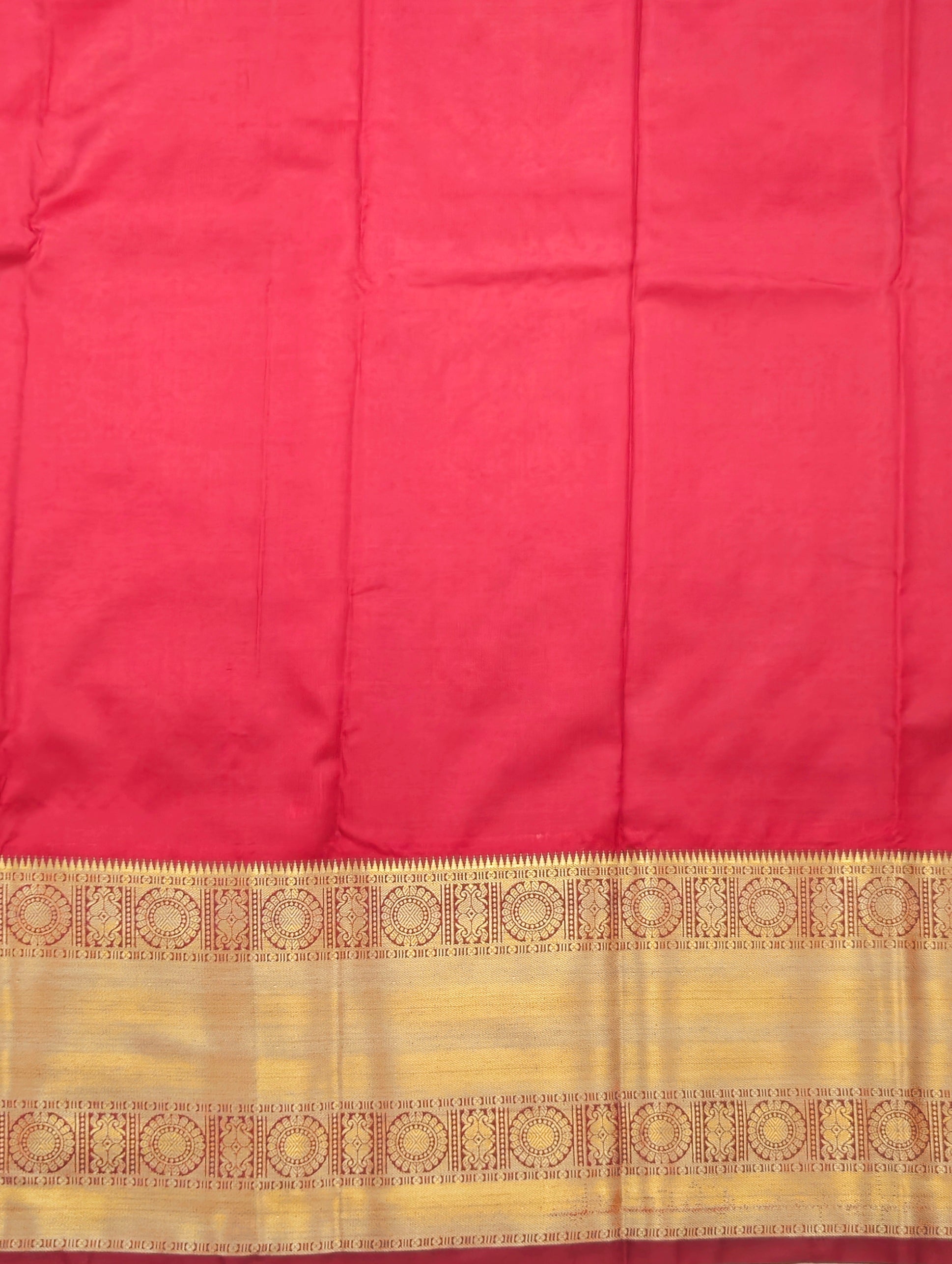 Kanchivaram golden leaf weave saree in lime green color with pattu border