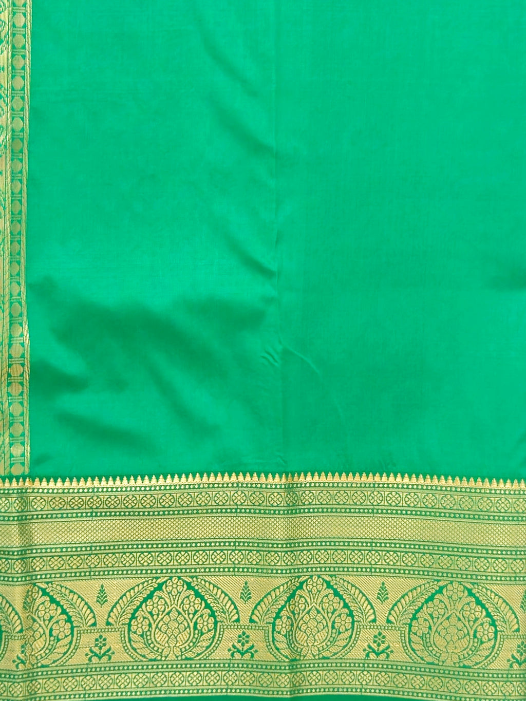 Kanchivaram golden weave saree in Kesari Orange color with pattu border