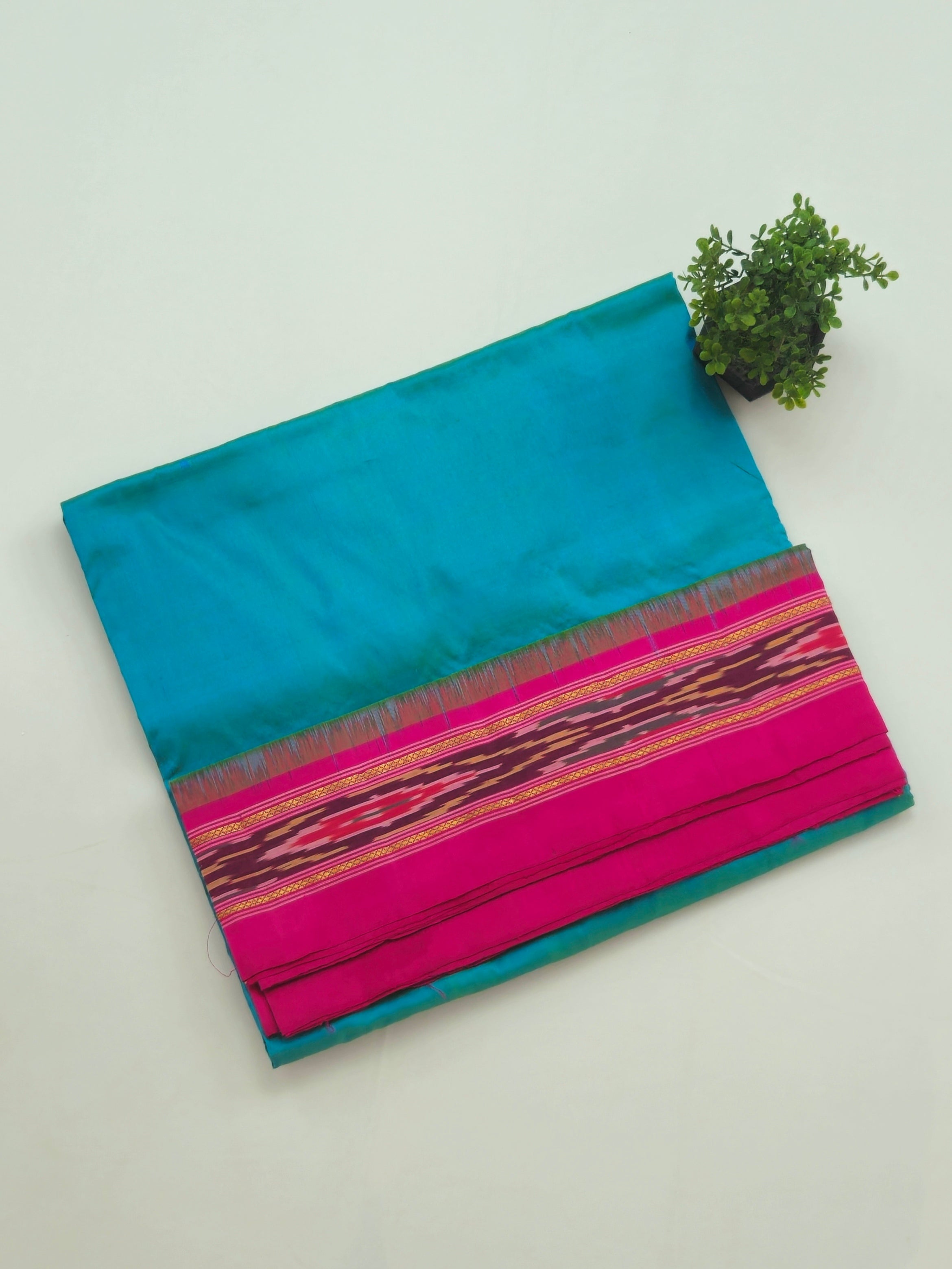 Pure Pochampally silk saree in blue colour with contrast pallu without Blouse