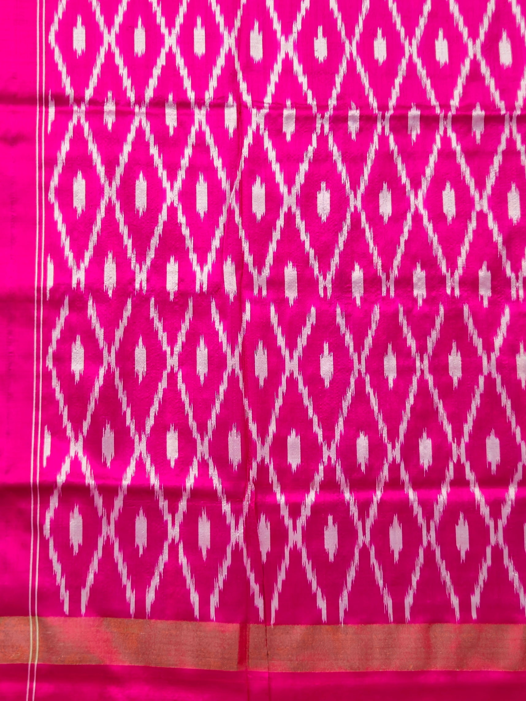 Pure Pochampally silk saree with contrast Blouse