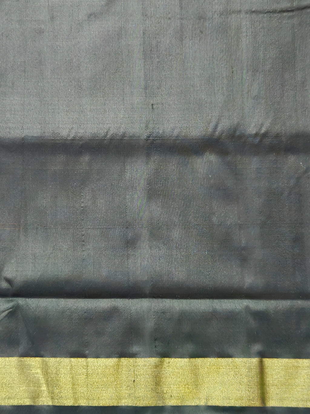 Pure Pochampally silk saree with contrast Blouse