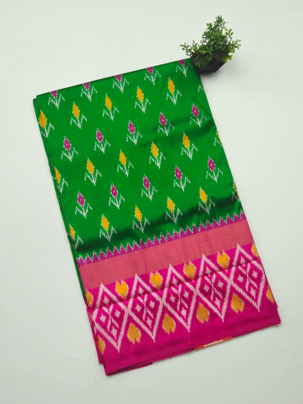 Pure Pochampally silk saree with contrast Blouse