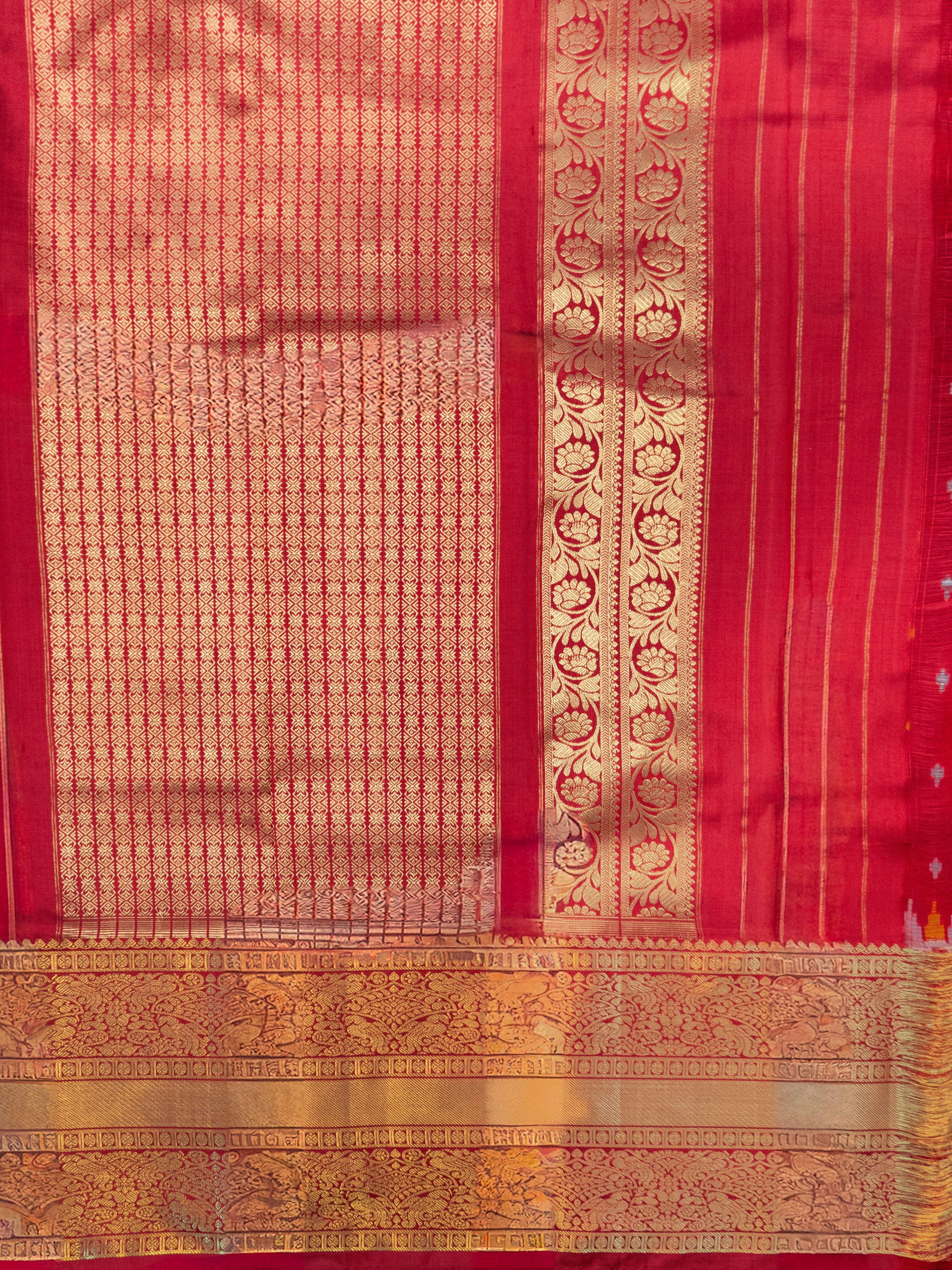 Pure Pochampally Ikat Silk Saree in Dark Green with Kanchivaram Border & Deep Red Zari Pallu