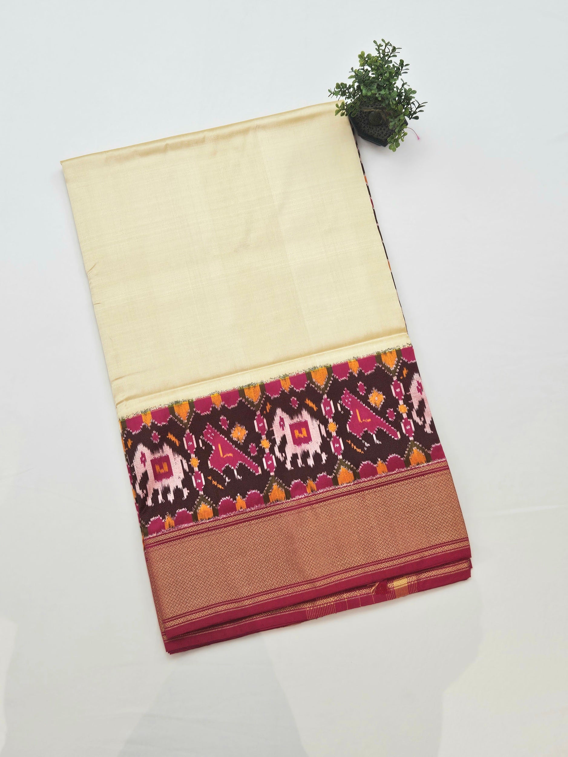 Pure Pochampally silk saree in White with designer pallu and Blouse