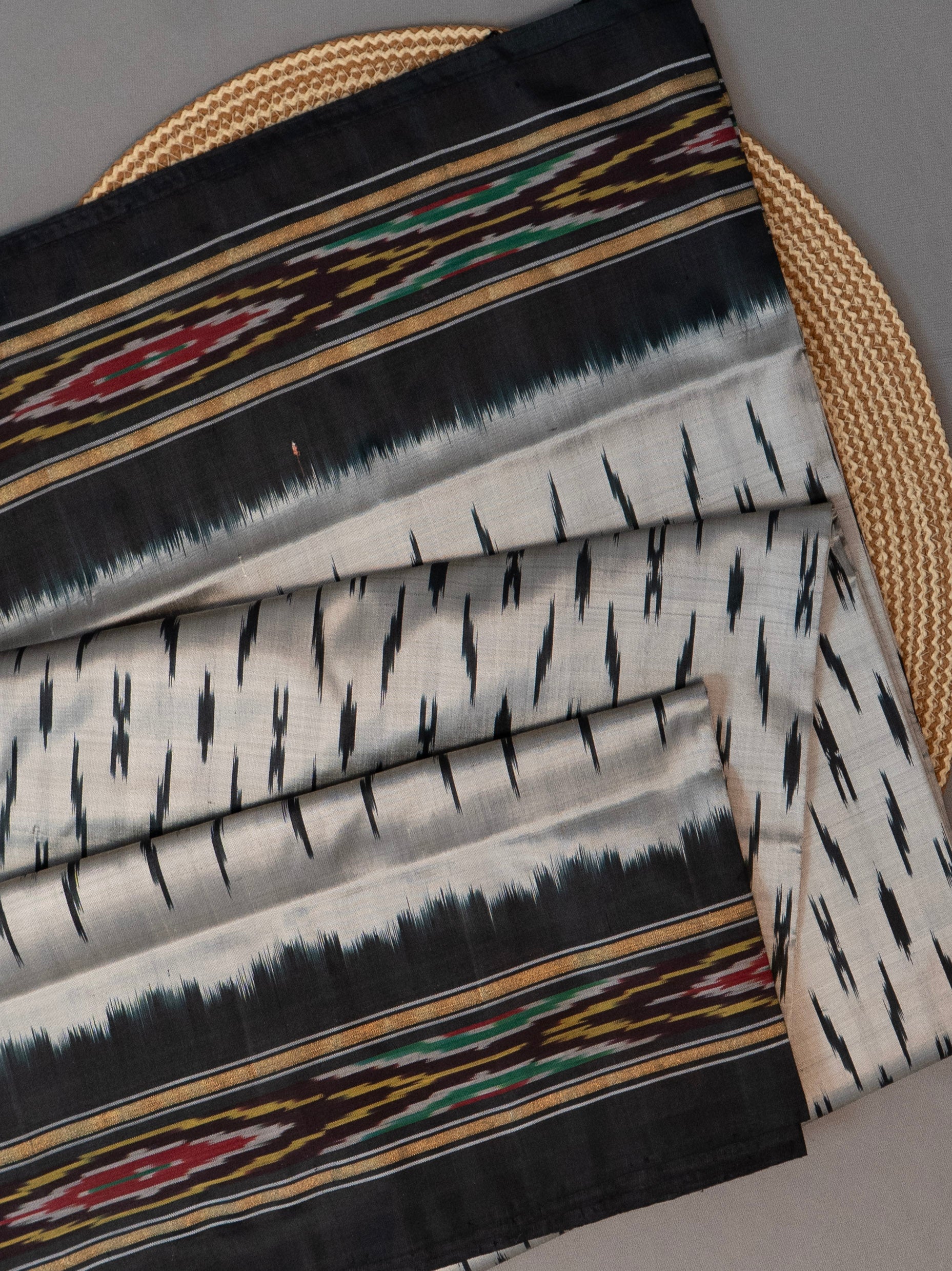 Pure Pochampally silk saree in Grey with designer pallu without blouse