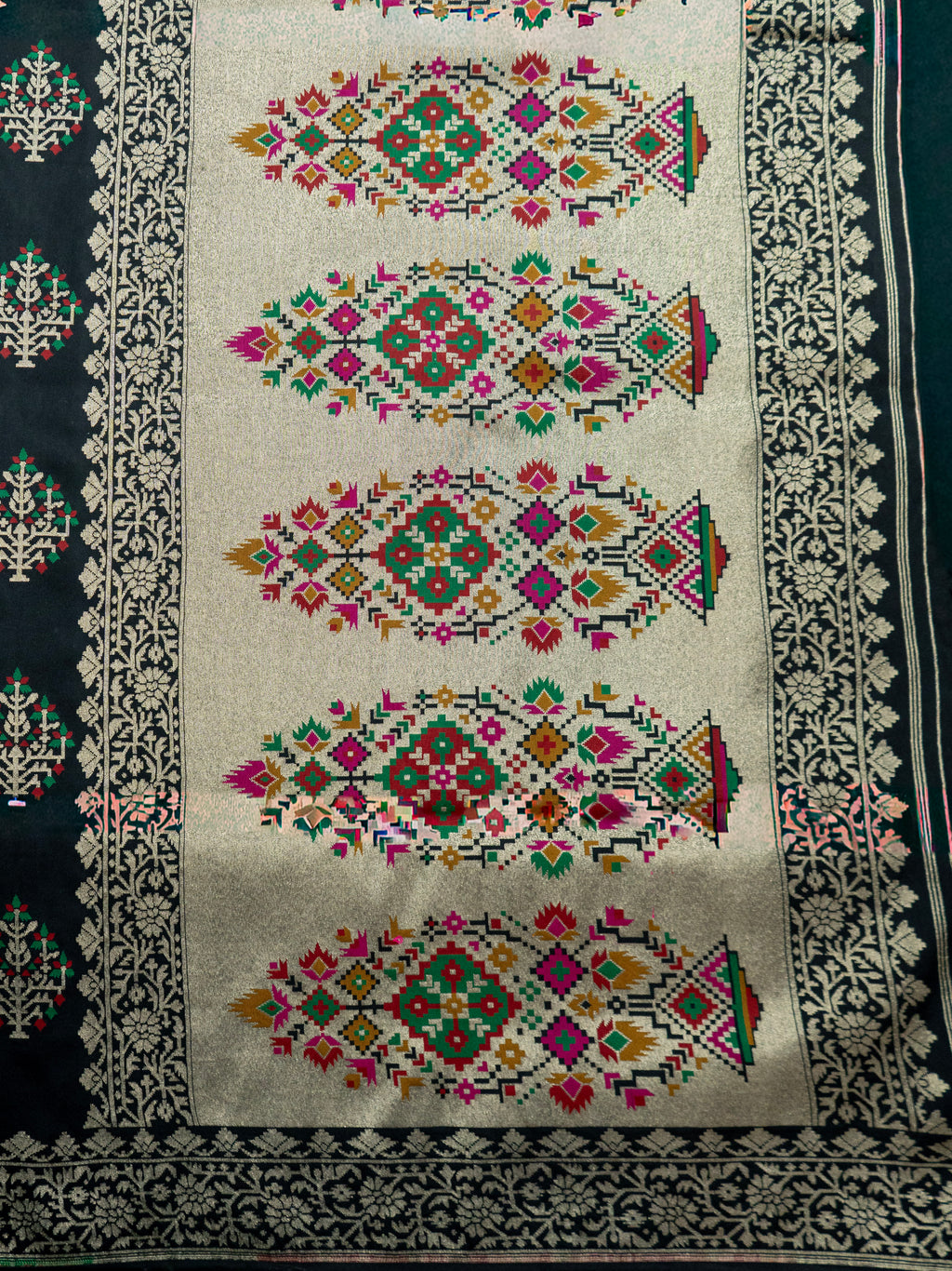 Pure Banarasi Katan Silk Saree in Bold Black with Multicolor Floral Zari & Rich Zari Pallu