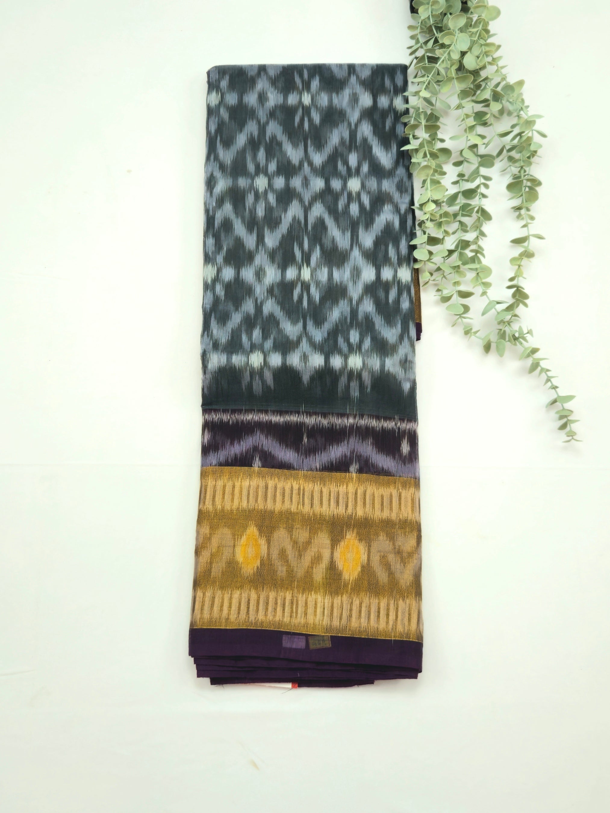 Pochampally Hyderabadi Sico silk saree in grey color with blouse