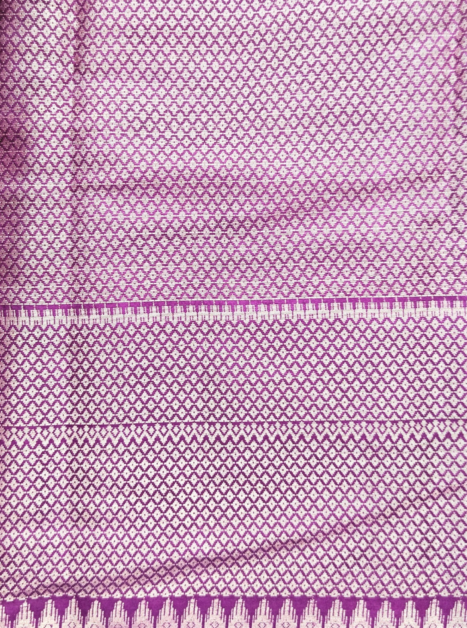 Emerald green pochampally weaving silk saree with designer pallu and blouse