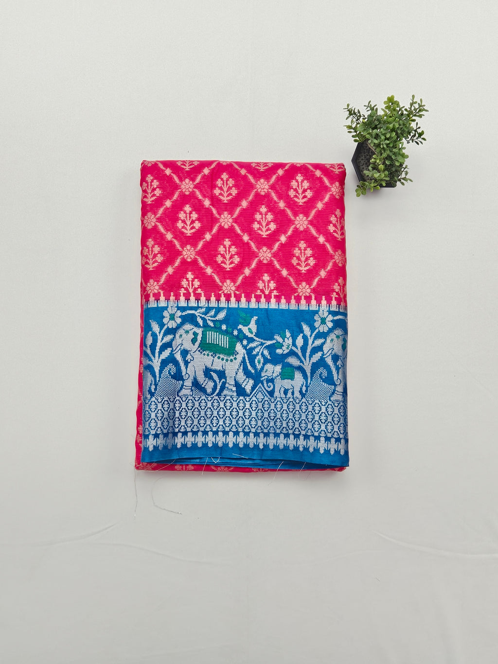 Gulabi pink pochampally weaving silk saree with designer pallu and blouse