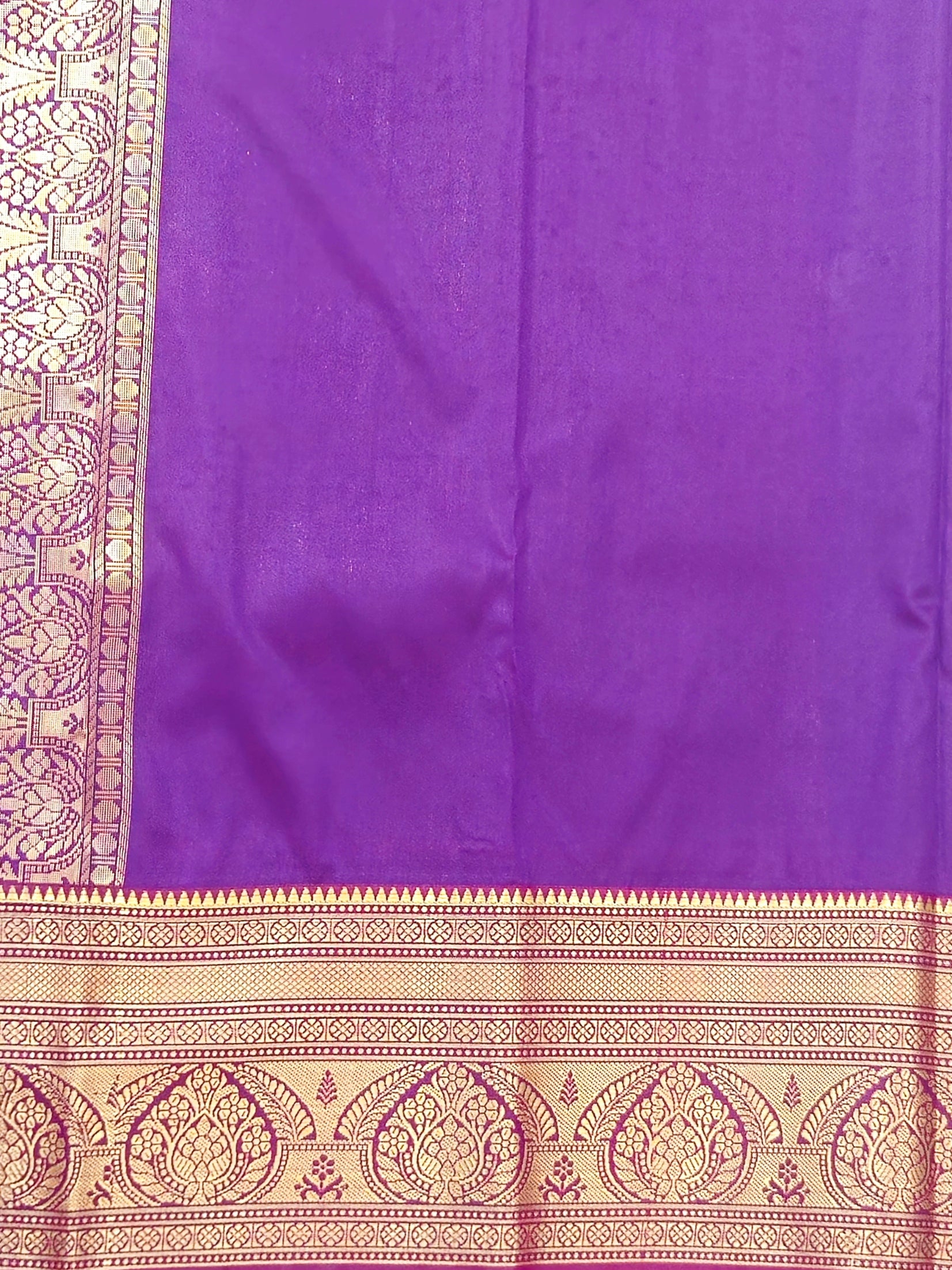 Kanchivaram gold brocrade saree in blue color with contrast blouse