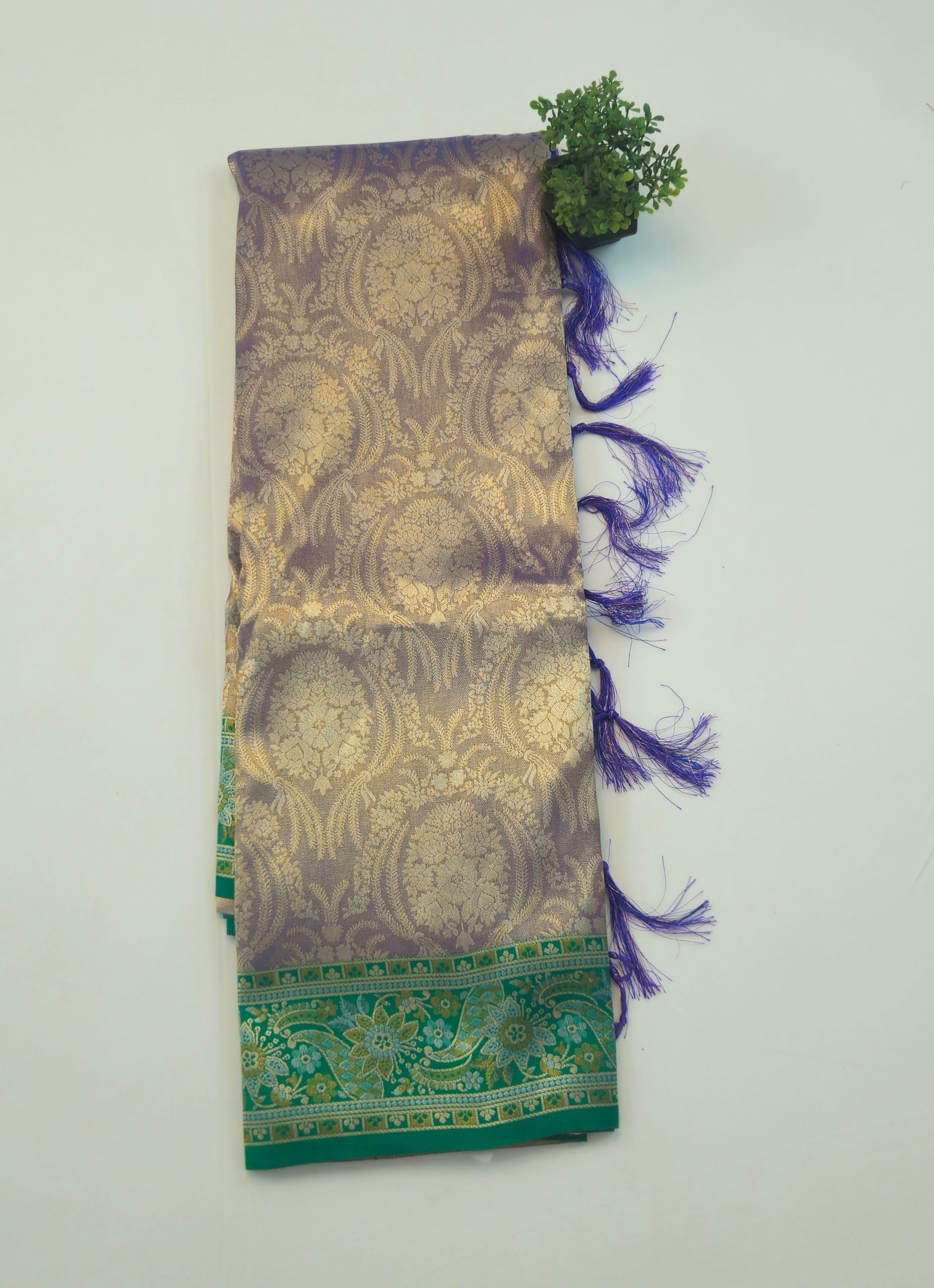 Kanchivaram heavy weaving  brocrade saree in lavender color with contrast geometric blouse