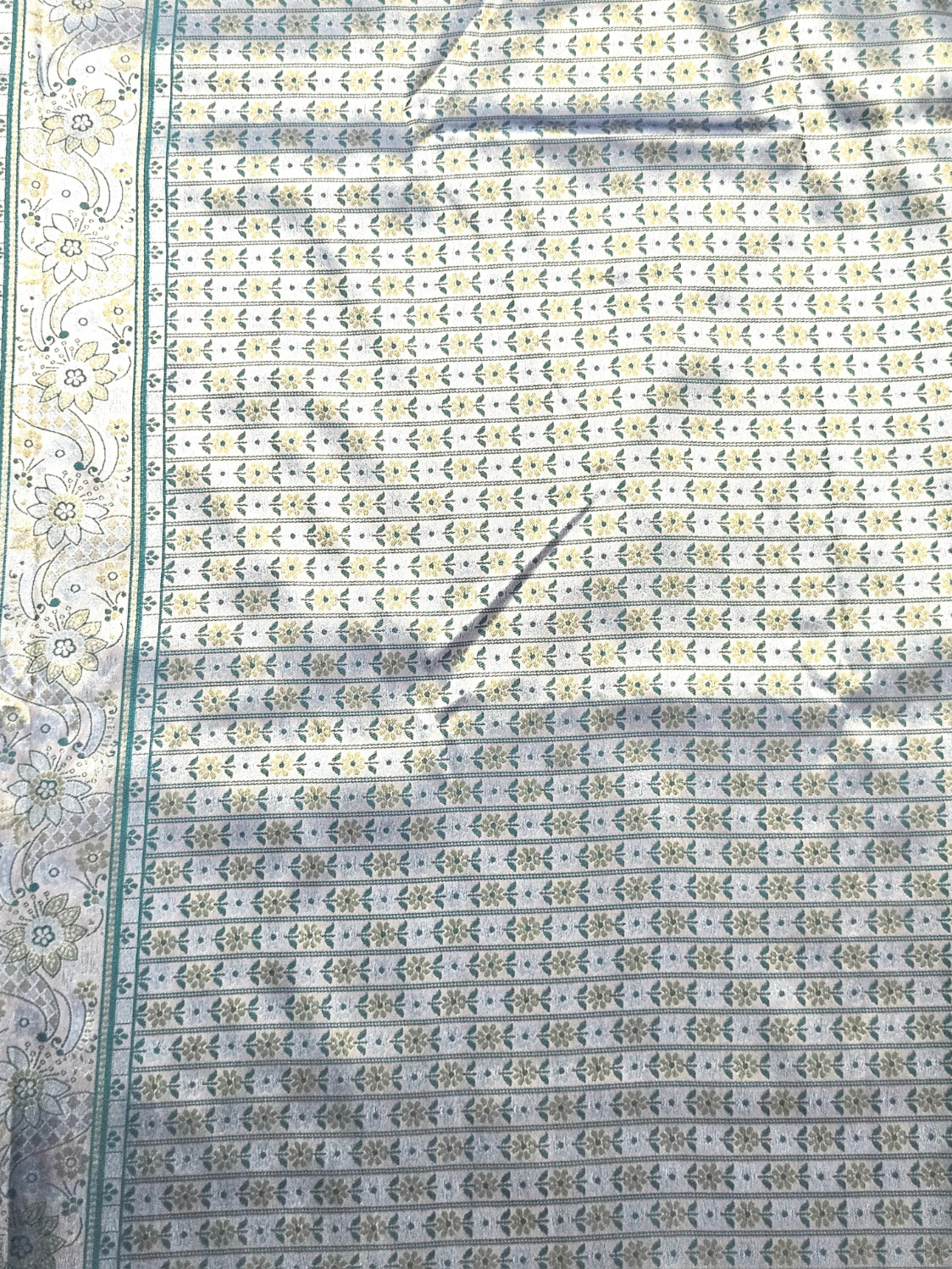 Kanchivaram heavy weaving  brocrade saree in lavender color with contrast geometric blouse