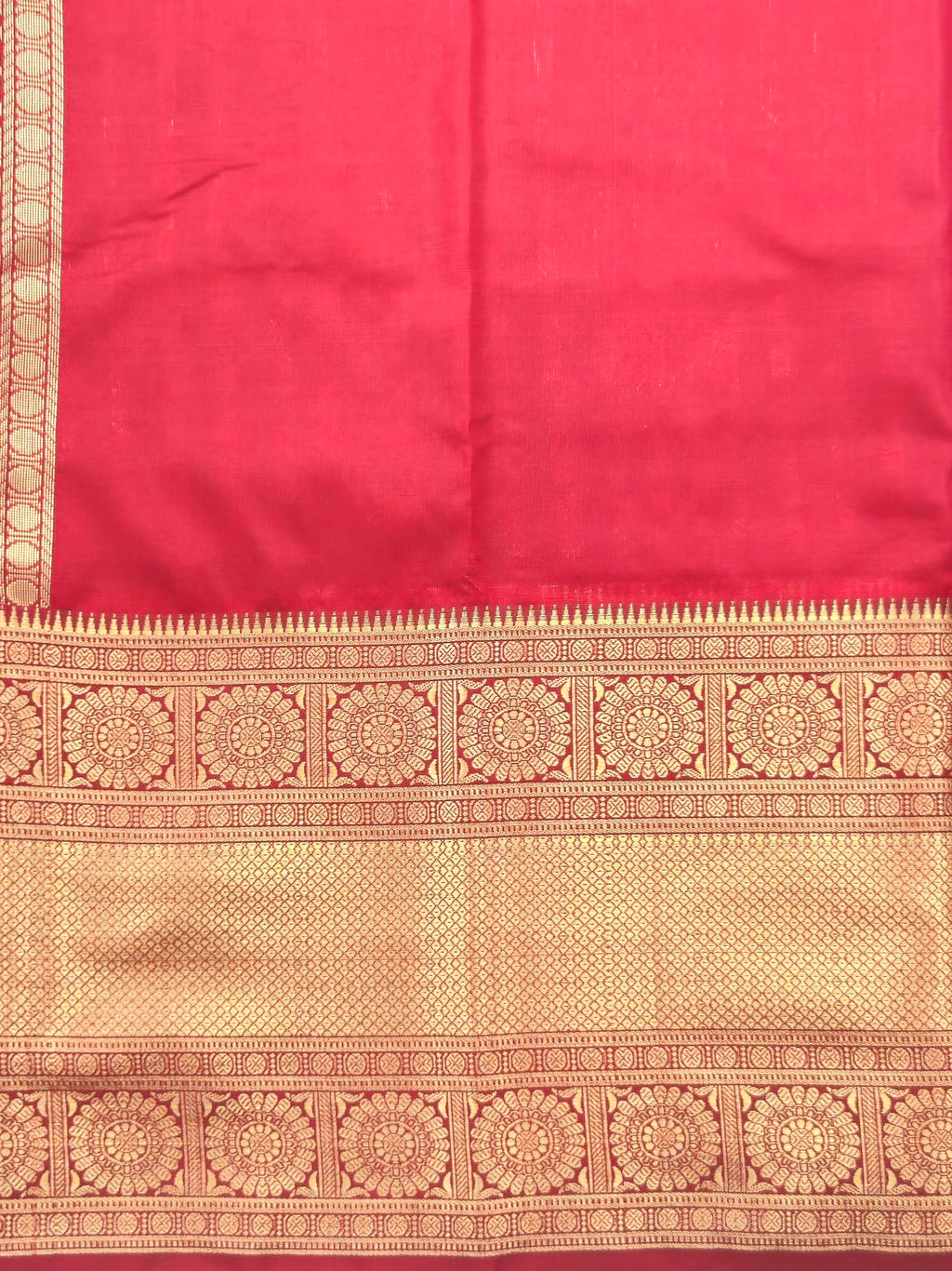 Kanchivaram Geometric weaving  brocrade saree in lavender color with contrast geometric blouse