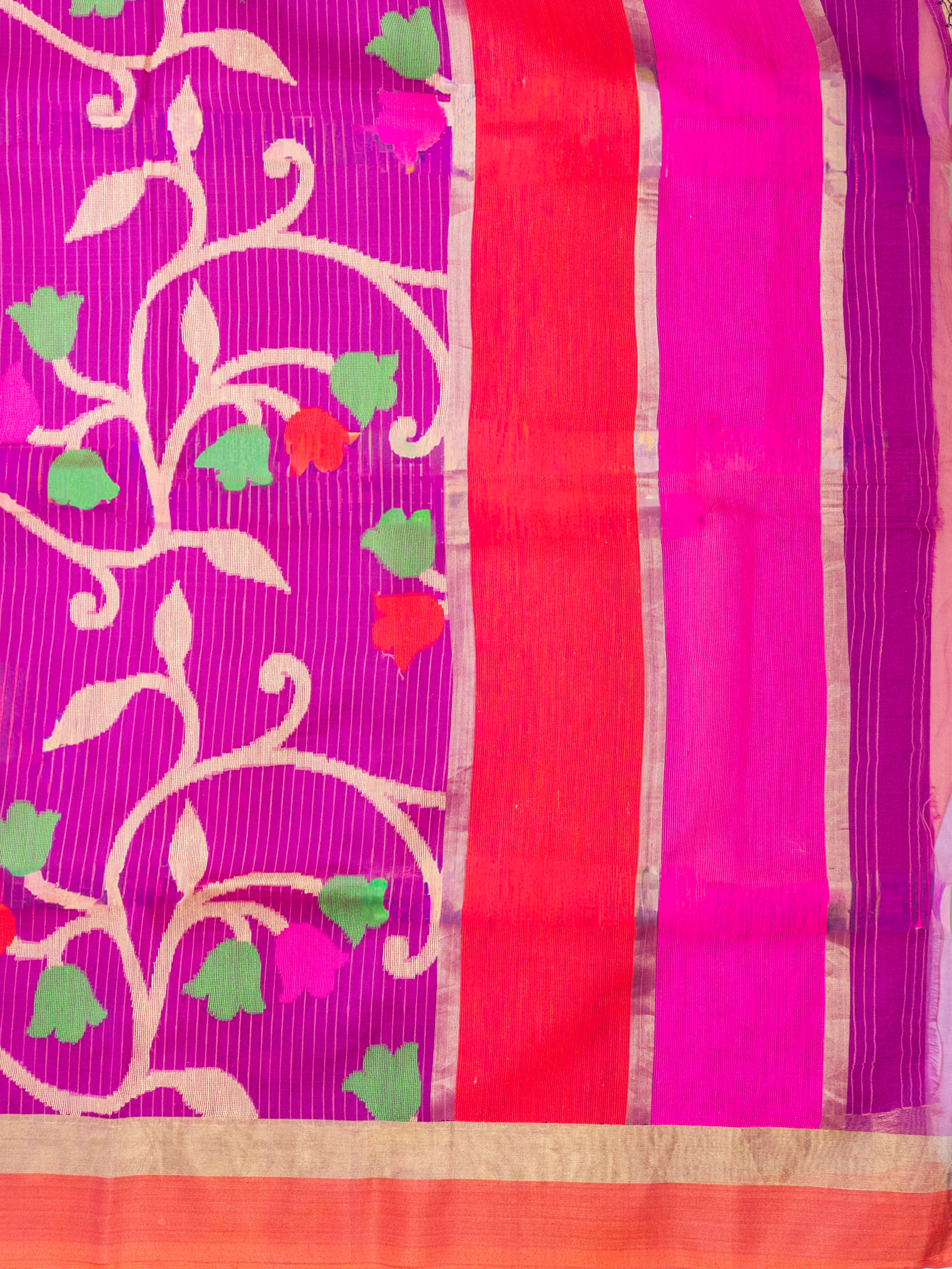 Pure Uppada Handloom Silk Saree in Pink with Floral Weaving & Elegant Line Pallu