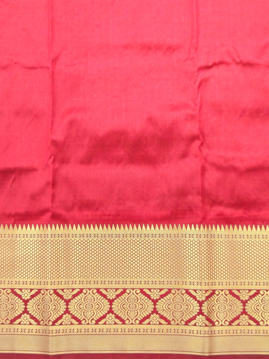 Kanchivaram silver weaving saree with gold pattu border in dark greencolor with contrast blouse