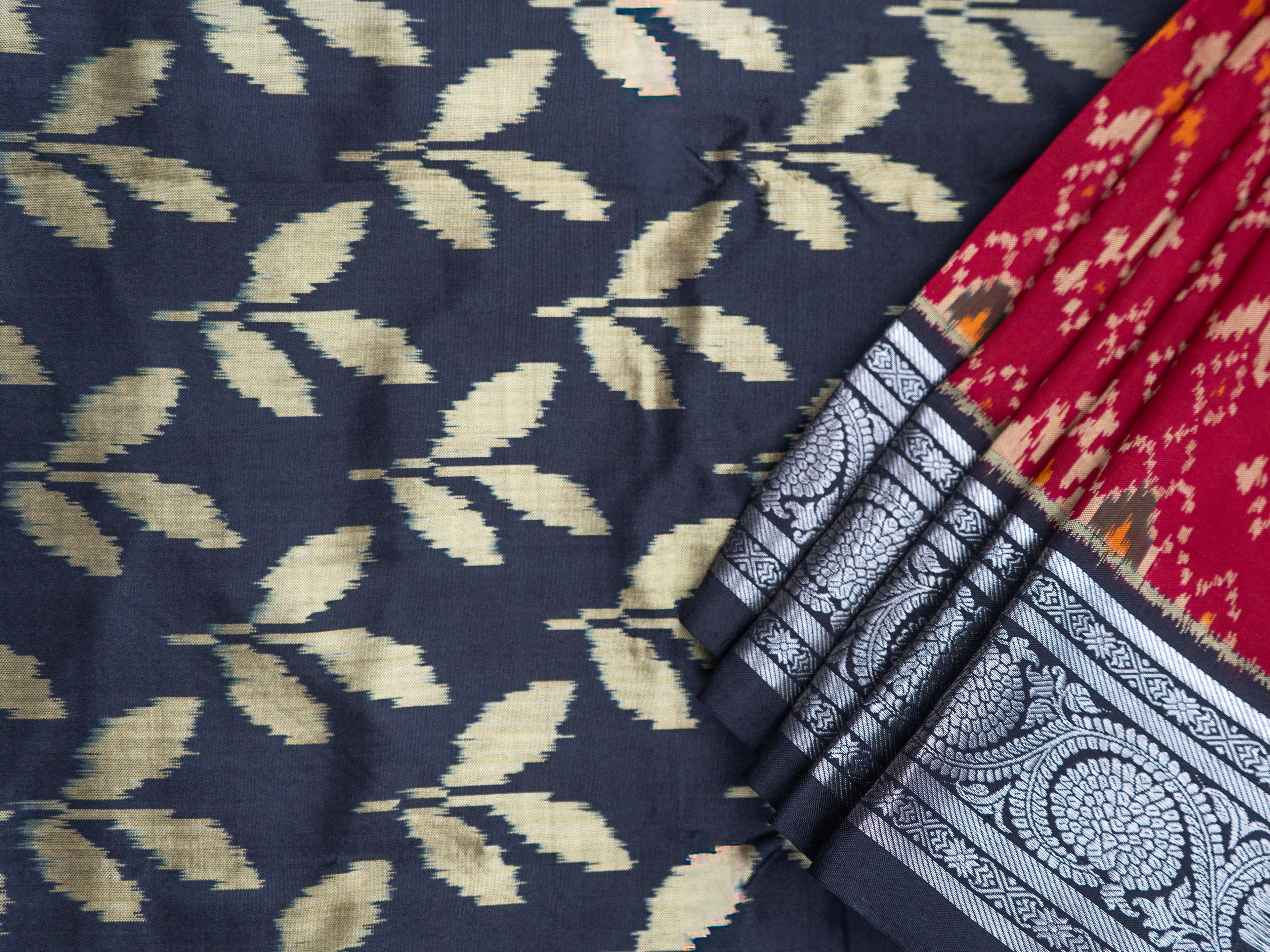 Pure Pochampally Silk Saree with Kanjeevaram Silver Zari Border & Black Silver Pallu