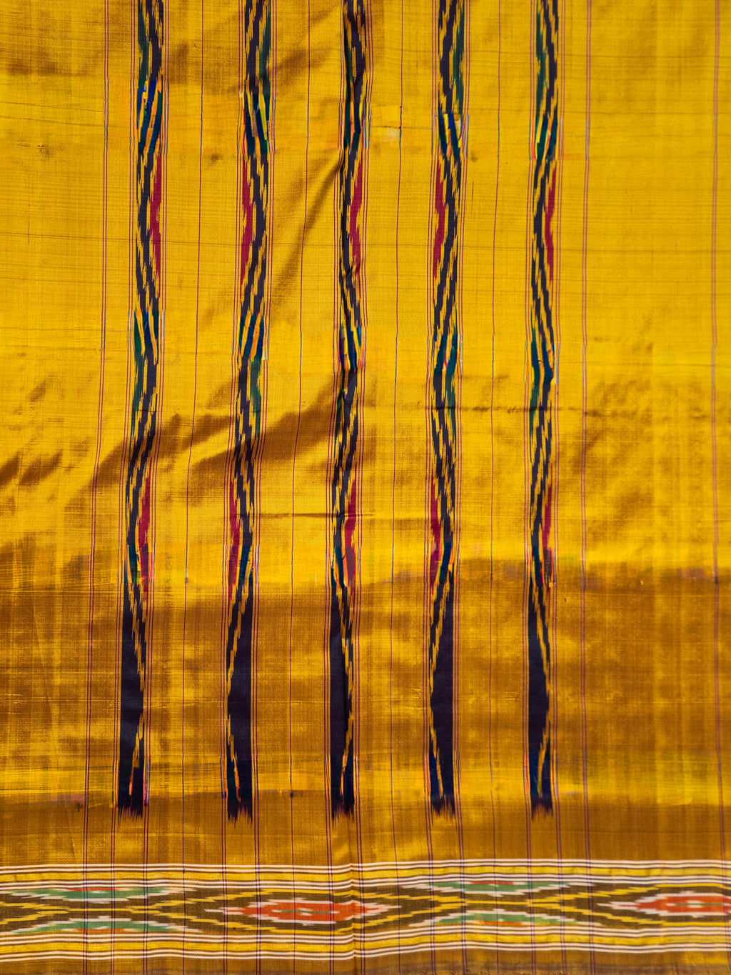 Pure Pochampally silk saree in blue colour with contrast pallu without Blouse