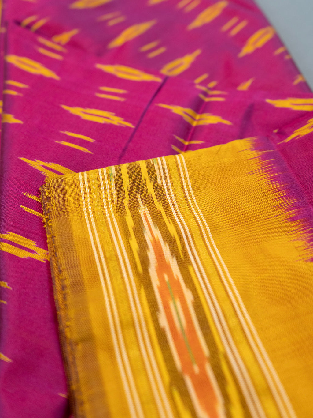 Pure Pochampally weaving silk saree in Pink without Blouse