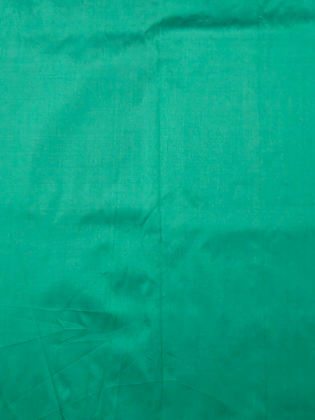 Kanchivaram gold brocrade weaving saree in dark green color with contrast plain blouse