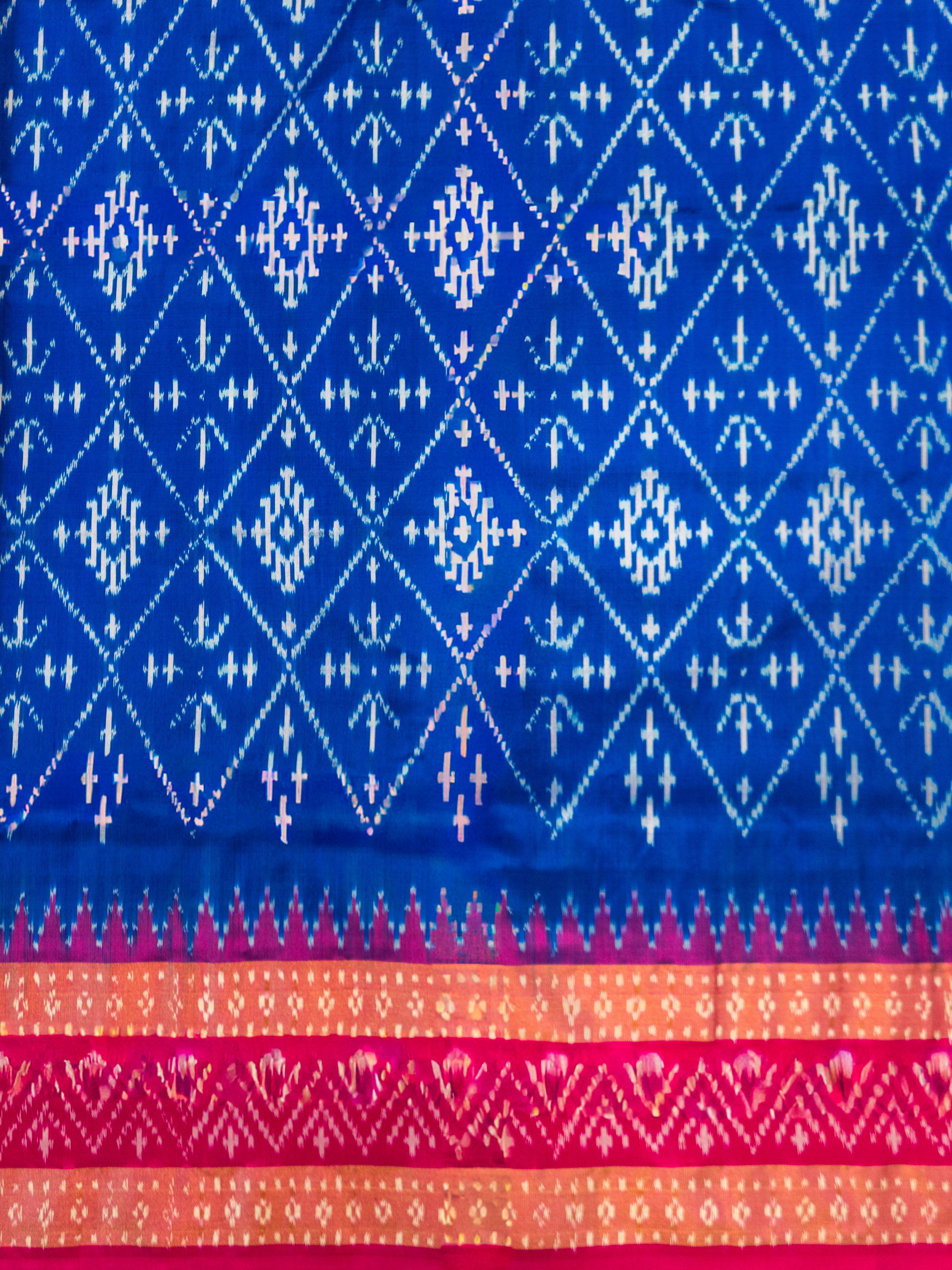 Pure Pochampally Double Ikat Silk Saree in Blue with White Ikat & Contrast Pink Pallu