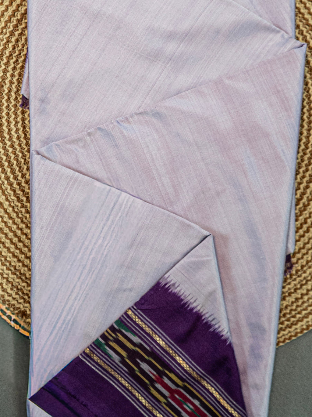 Pure Pochampally Single Ikat Silk Saree in Light Lavender with Deep Purple Patola Pallu (Without Blouse)