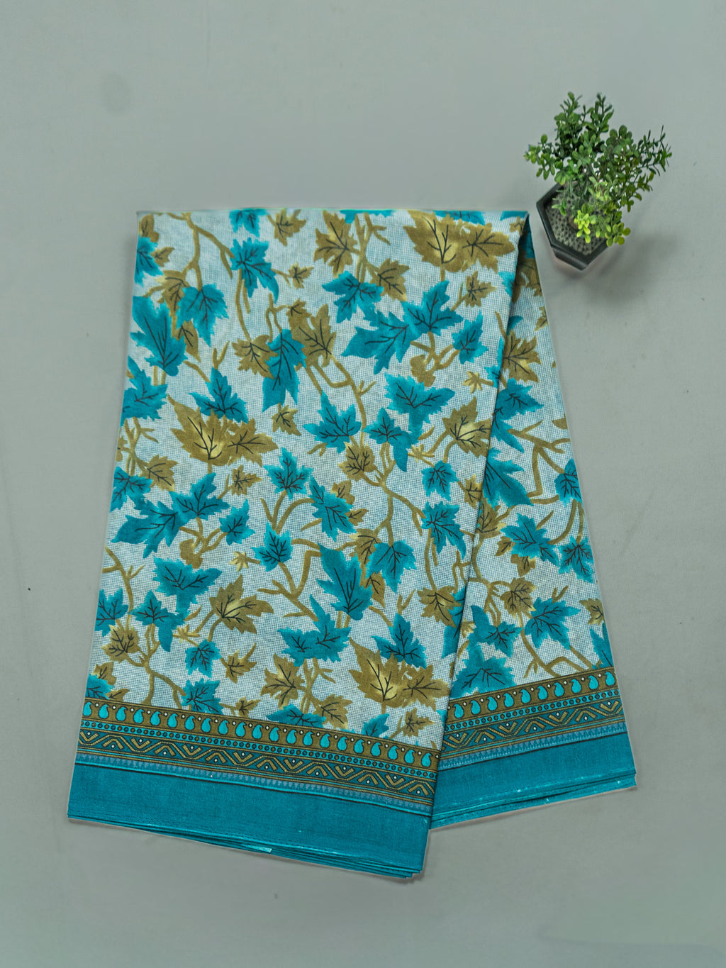 Pure Cotton Kalamkari Floral Design Saree – Traditional Handcrafted Elegance