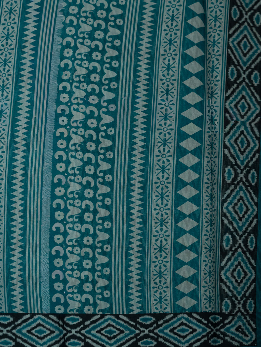 Pure Kalamkari Zig Zag Cotton Print Saree – Artistic Handcrafted Elegance