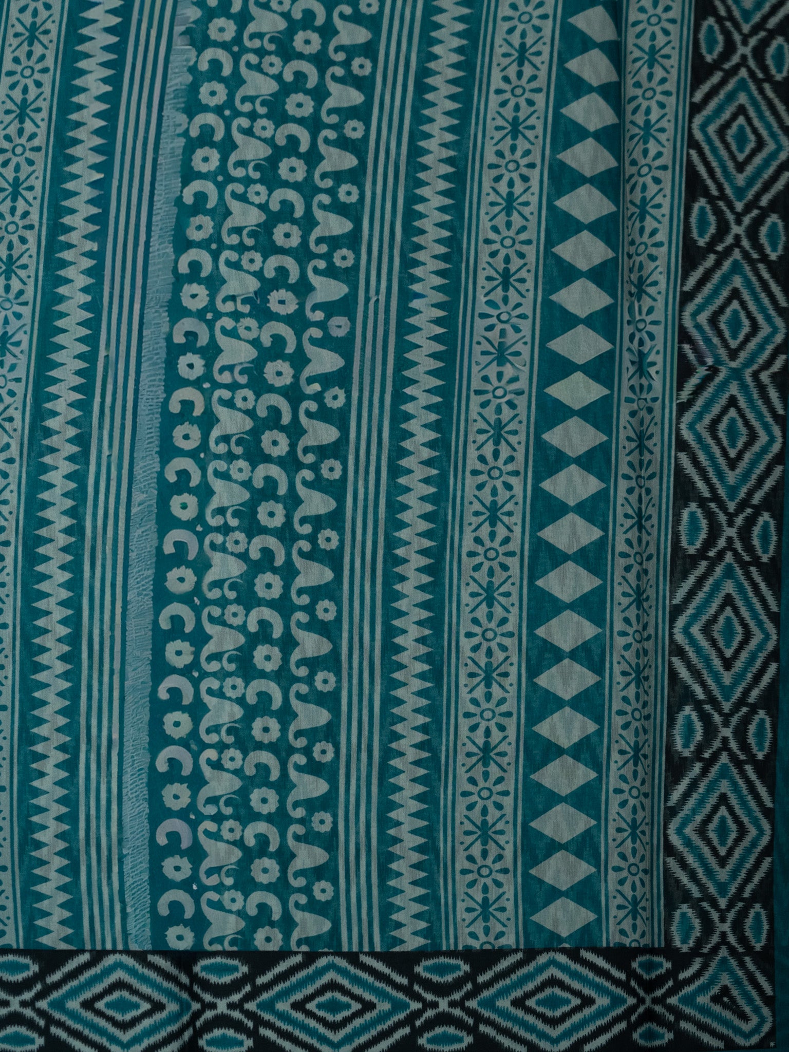 Pure Kalamkari Zig Zag Cotton Print Saree – Artistic Handcrafted Elegance