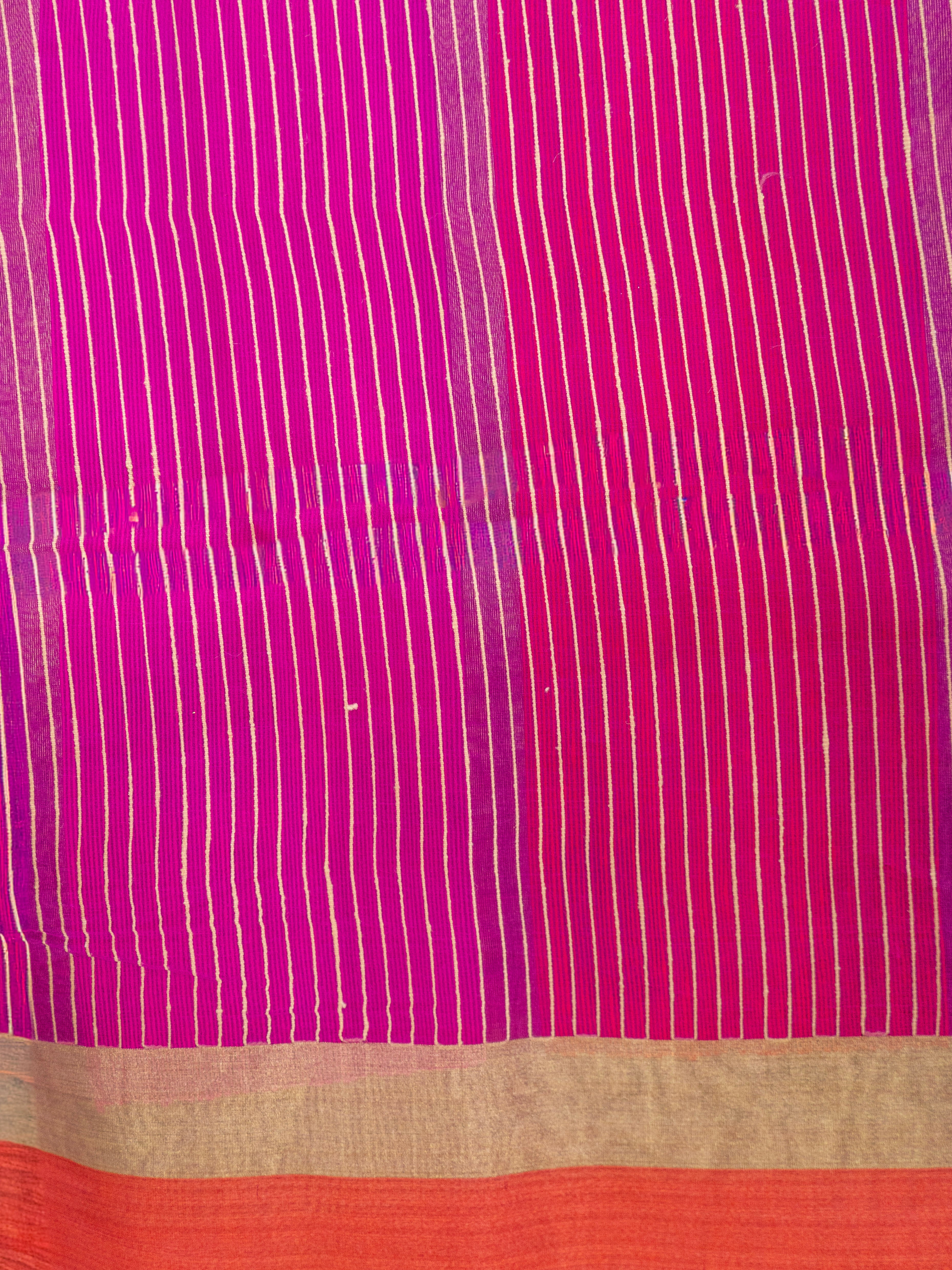 Pure Uppada Handloom Silk Saree in Pink with Floral Weaving & Elegant Line Pallu