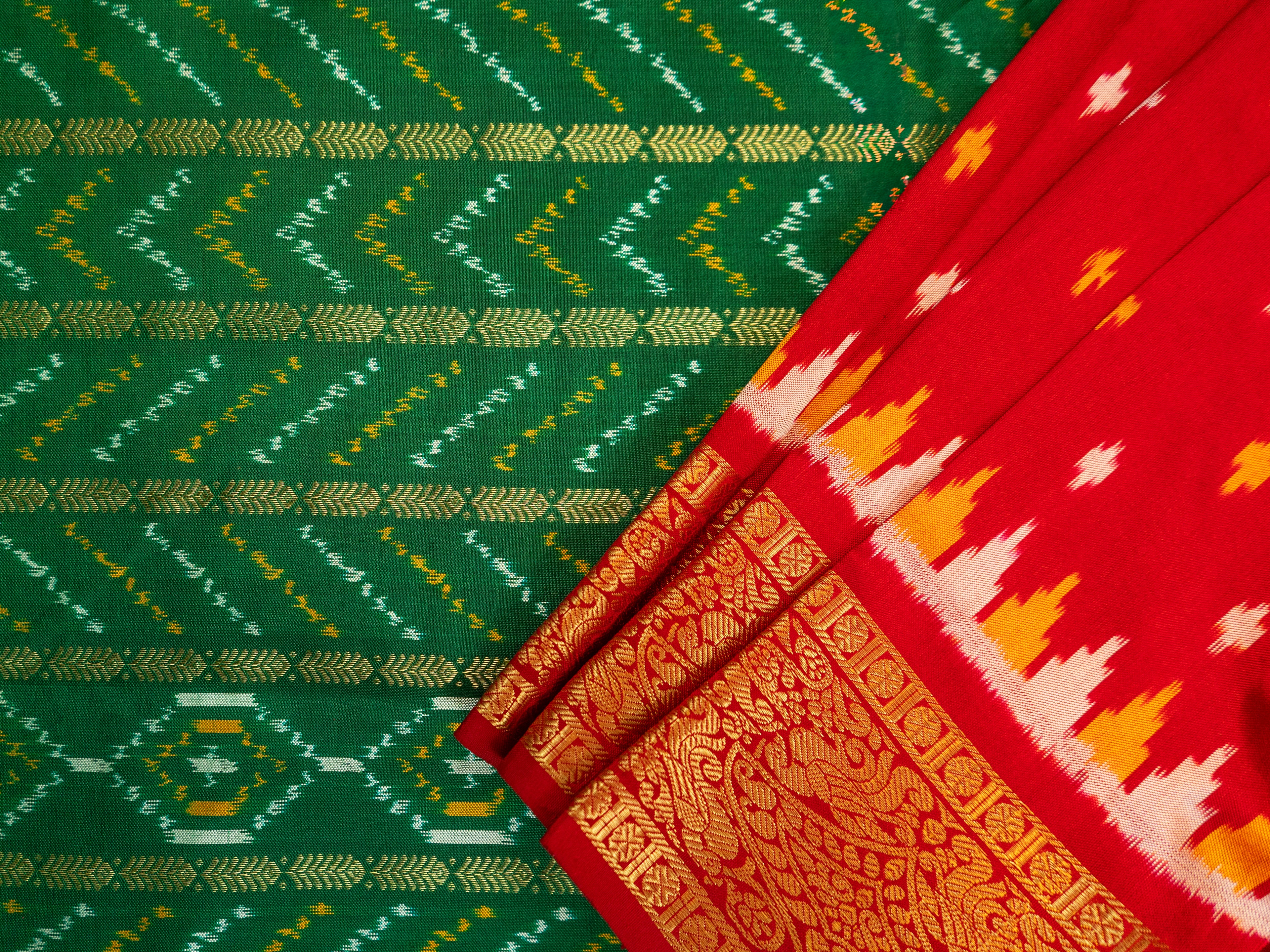 Pure Pochampally Ikat Silk Saree in Dark Green with Kanchivaram Border & Deep Red Zari Pallu
